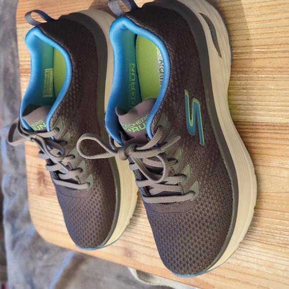 Skechers Go Run Women's Size 6.5 - Picture 3 of 8